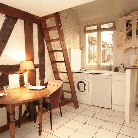 Cute Montorgueil Studio *